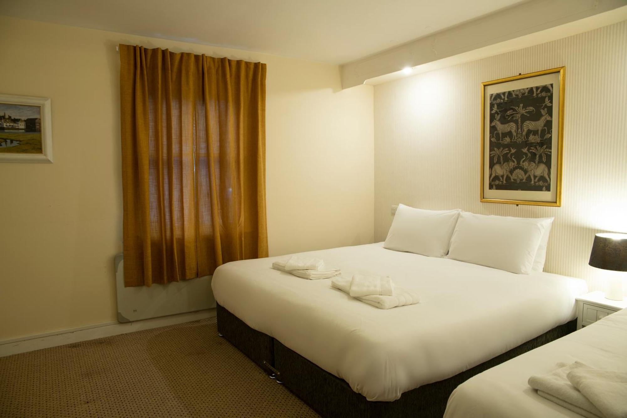קאסל דאגלס Douglas Arms Hotel חדר תמונה